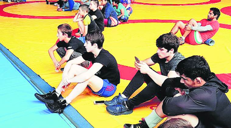 Indian wrestlers train with French teenagers for World Championships